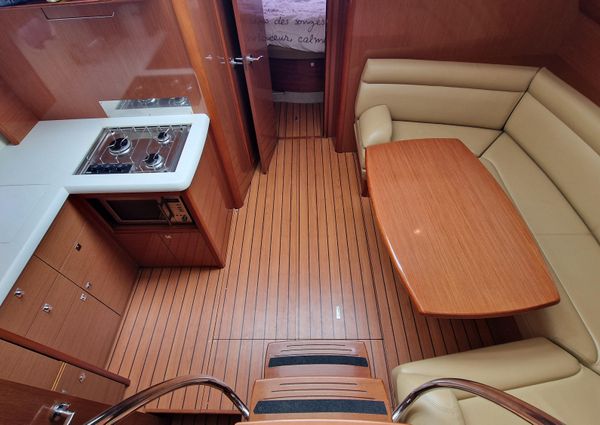 Jeanneau Prestige 38 S. image