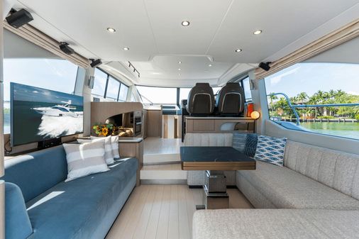 Azimut 50 Flybridge image