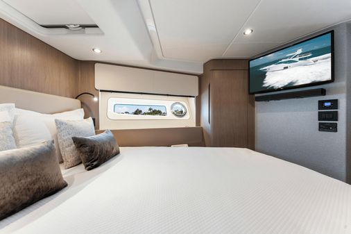 Azimut 50 Flybridge image