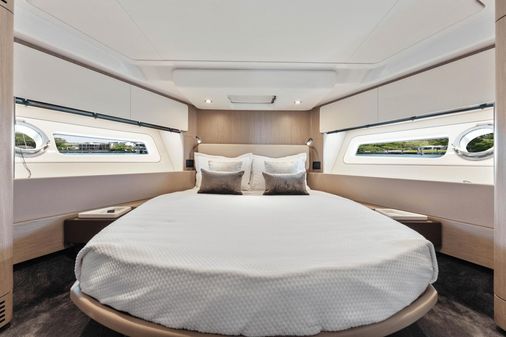 Azimut 50 Flybridge image