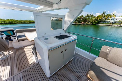 Azimut 50 Flybridge image