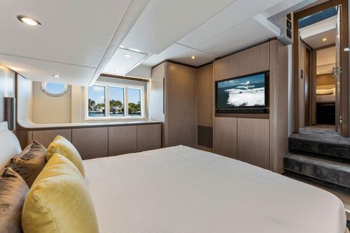 Azimut 50 Flybridge image