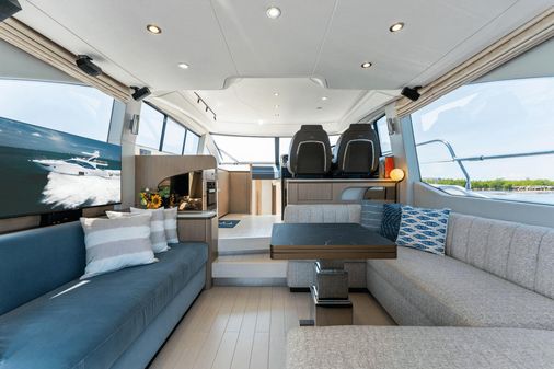 Azimut 50 Flybridge image