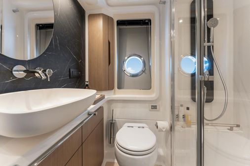 Azimut 50 Flybridge image