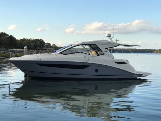 Sea Ray Sundancer 350 Coupe - main image