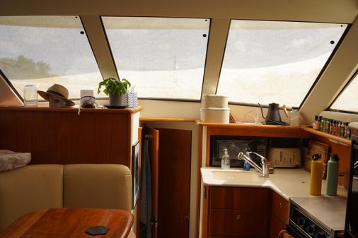 Silverton 352 Motor Yacht image