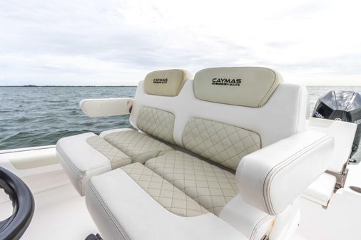 Caymas 281HB Center Console image
