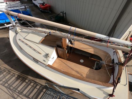 Herreshoff 18 image