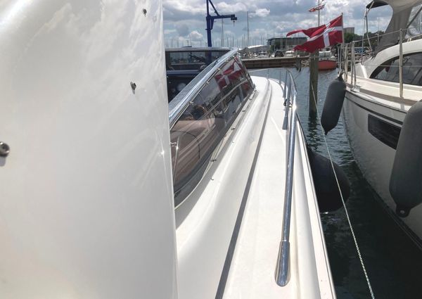 Sunseeker Tomahawk 41 image