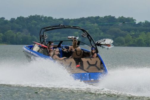 Yamaha Boats 222XE image