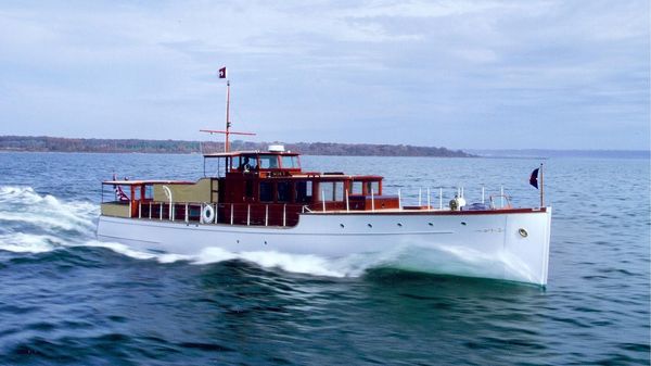 Historic Defoe Commuter Yacht