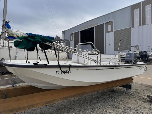 Boston Whaler MONTAUK - main image