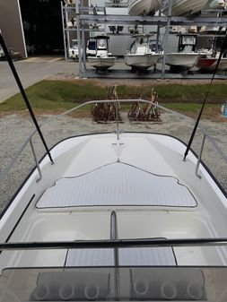 Boston Whaler MONTAUK image