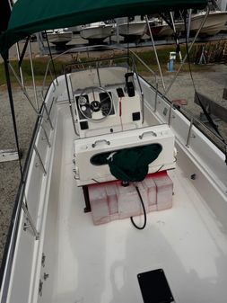 Boston Whaler MONTAUK image