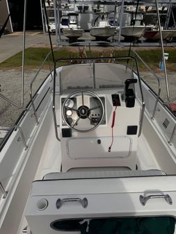 Boston Whaler MONTAUK image