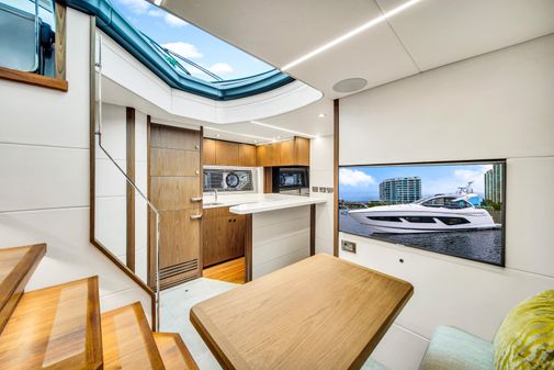 Sunseeker Predator 50 image