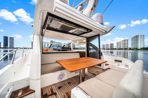 Sunseeker Predator 50 image