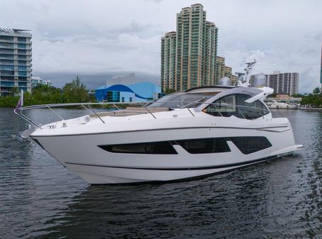 Sunseeker Predator 50 image