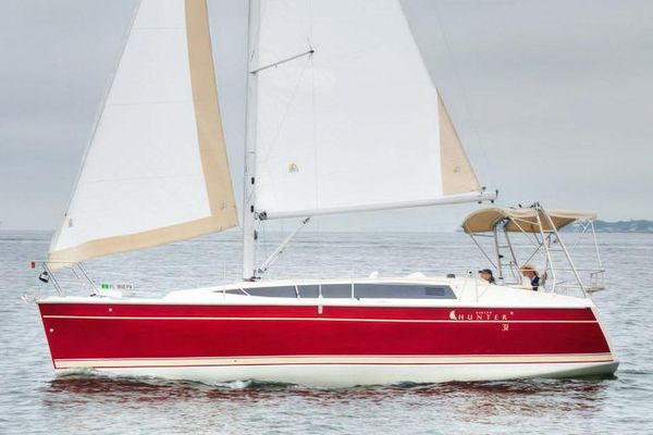 Marlow-Hunter 31 - main image