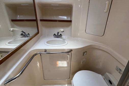 Sea Ray SUNDANCER 300 image