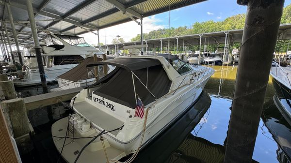 Sea Ray 400 Express Cruiser 