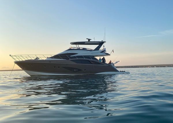 Marquis 630 Sport Yacht image