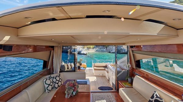 Princess Yachts V70 image