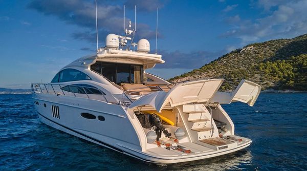 Princess Yachts V70 image