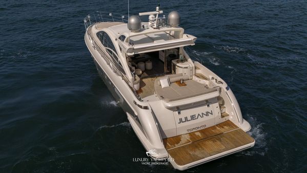 Azimut 62S image