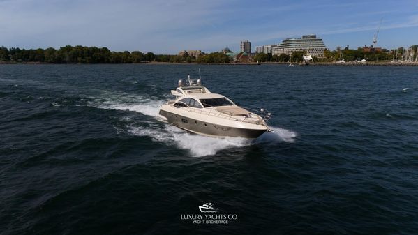 Azimut 62S image