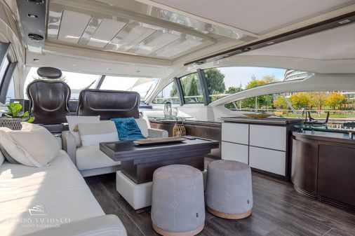 Azimut 62S image