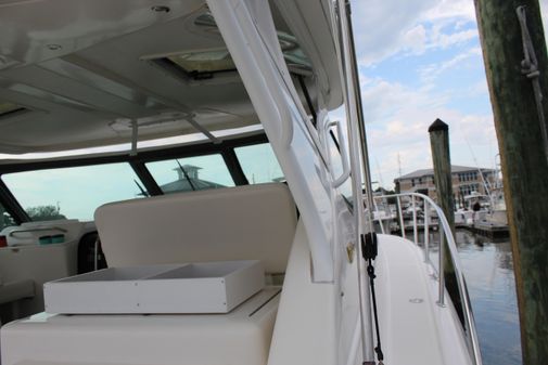 Tiara Yachts 3800 Open image