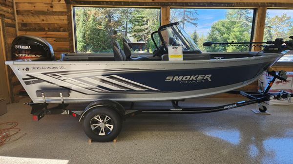 Smoker Craft Pro Angler XL 162