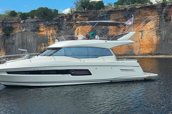 Prestige 460 - main image