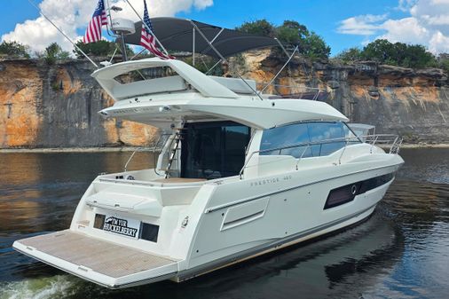 Prestige 460 image
