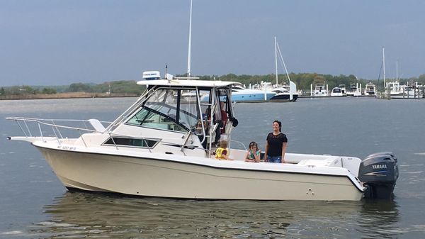 Grady-White 272 Sailfish Walkaround