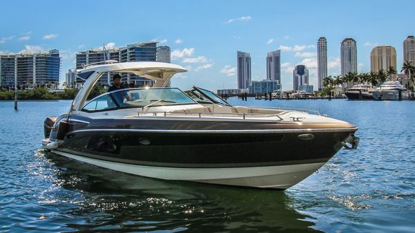 Formula Crossover Bowrider