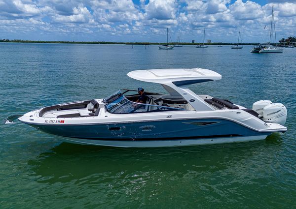 Sea Ray 31 SLX image