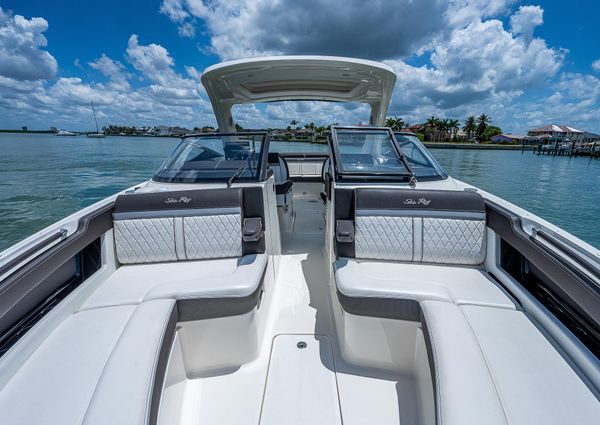 Sea Ray 31 SLX image