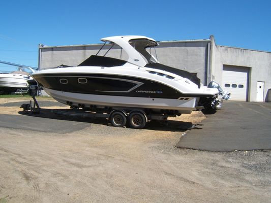 Chaparral 327 SSX - main image