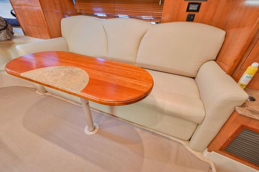 Cruisers Yachts 330 Express image