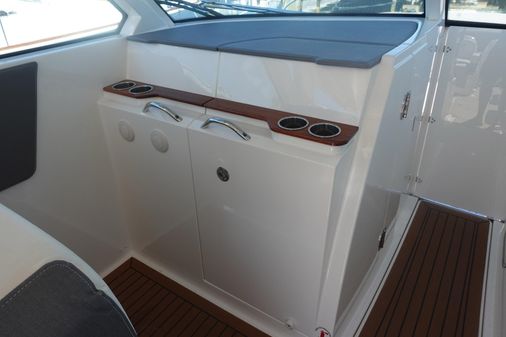 Tiara Sport 38 LX image