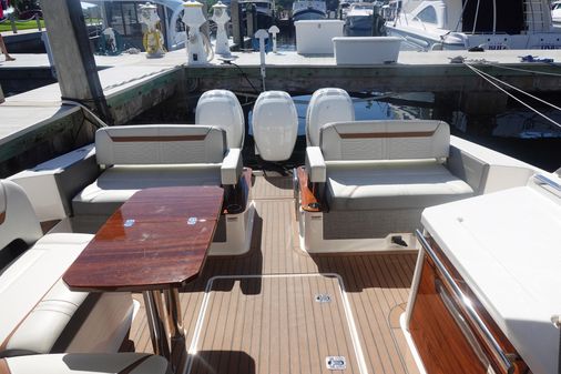 Tiara Sport 38 LX image