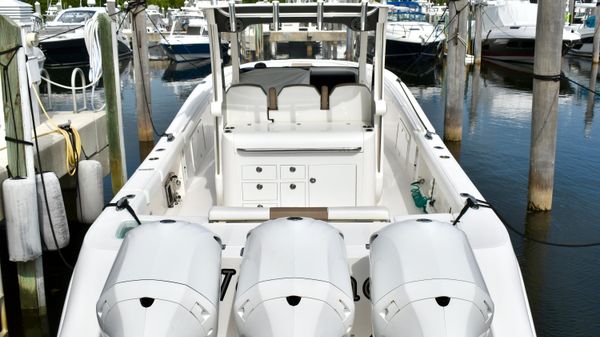 Edgewater 368CC