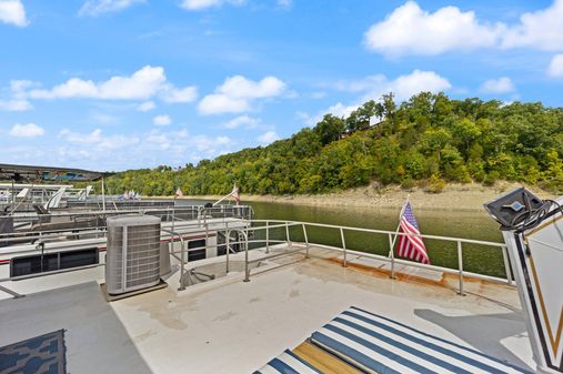 Monticello 18-X-70-RIVER-YACHT image