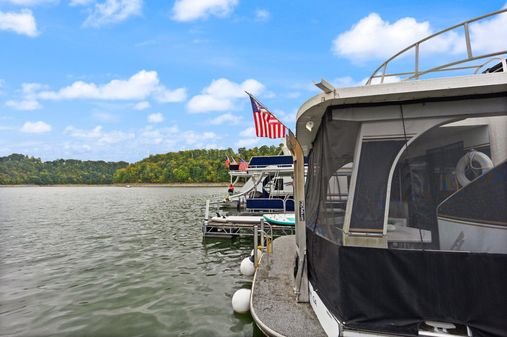 Monticello 18-X-70-RIVER-YACHT image