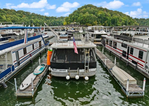 Monticello 18-X-70-RIVER-YACHT image