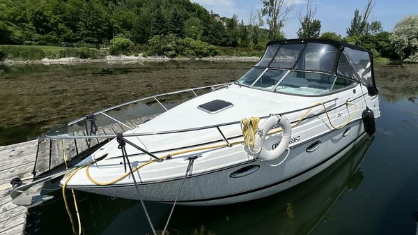 Rinker 260 Express Cruiser 