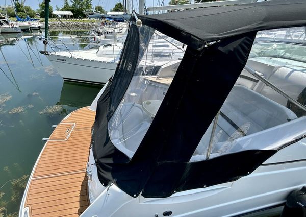 Rinker 260 Express Cruiser image