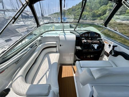 Rinker 260 Express Cruiser image